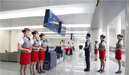 四川西南航空職業(yè)學(xué)院實訓(xùn)大樓內(nèi)景