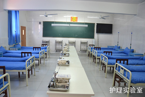 重慶光華女子職業(yè)中等專業(yè)學(xué)校護理實訓(xùn)室