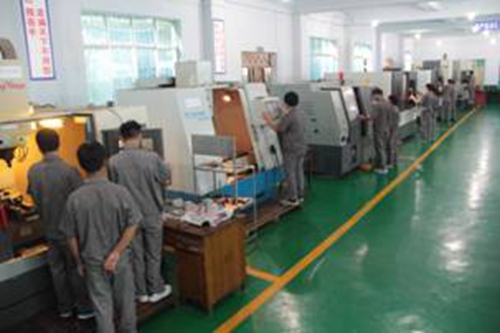 貴州電子信息技師學(xué)院(貴州電子信息高級(jí)技工學(xué)校)國(guó)家級(jí)重點(diǎn)專業(yè)：數(shù)控加工中心專業(yè)介紹