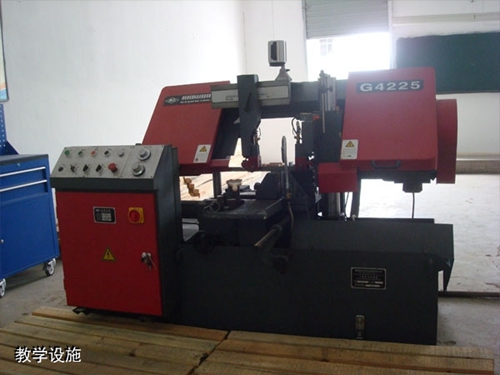 貴州盤江技校(貴州盤江投資控股集團(tuán)有限公司技工學(xué)校)實訓(xùn)設(shè)備