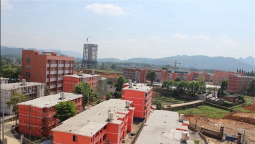 綏陽(yáng)縣中等職業(yè)學(xué)校校園全景2