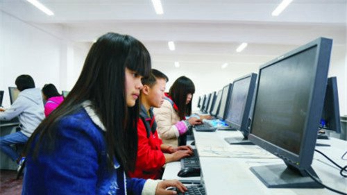 三都民族中等職業(yè)學校(三都職校)電腦技術(shù)運用實訓