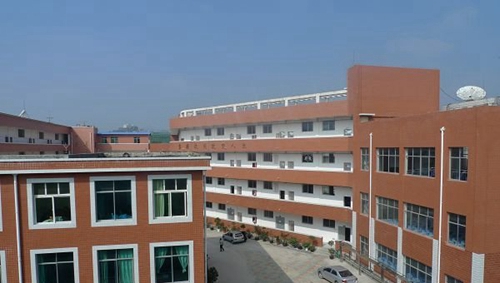 貴陽市第五職業(yè)學(xué)校(貴陽市烏當(dāng)區(qū)中等職業(yè)中學(xué))高處看實訓(xùn)樓