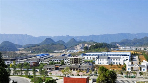 湄潭縣中等職業(yè)學(xué)校校園一角2