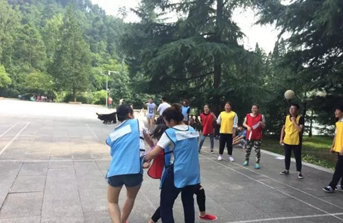 貴州省郵電學校學生會團隊活動3