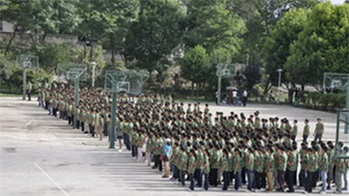 貴州省電子工業(yè)學(xué)校（貴州省機電技工學(xué)校）學(xué)生軍事化管理