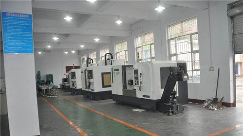貴州省電子工業(yè)學(xué)校（貴州省國防科技工業(yè)學(xué)校）數(shù)控實訓(xùn)車間4