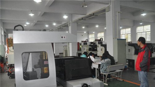 貴州省電子工業(yè)學(xué)校（貴州省國防科技工業(yè)學(xué)校）數(shù)控實訓(xùn)車間3