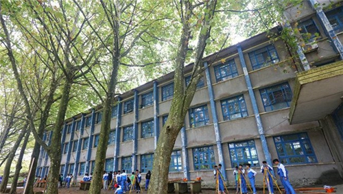 貴州鐵路技師學(xué)院(貴陽鐵路工程學(xué)校、貴陽鐵路高級技工學(xué)校)清鎮(zhèn)校區(qū)學(xué)生實訓(xùn)