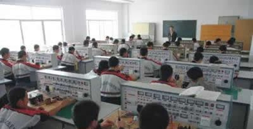 黔東南凱旋工業(yè)學校電子電器應用與維修專業(yè)