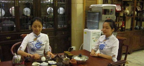 貴州省旅游學(xué)校(貴州思源旅游學(xué)校)茶藝頂崗實(shí)習(xí)