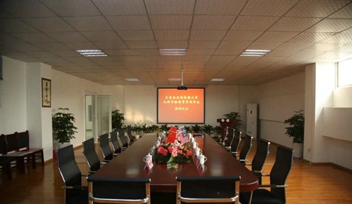 成都溫江新運(yùn)職業(yè)學(xué)校(新運(yùn)高鐵學(xué)校)會(huì)議室