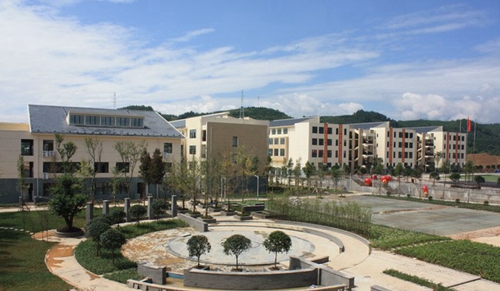北川羌族自治縣七一職業(yè)中學(xué)教學(xué)樓實訓(xùn)樓操場
