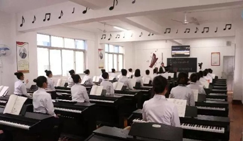 四川省綿陽職業(yè)技術(shù)學校學前教育專業(yè)（琴法課堂）