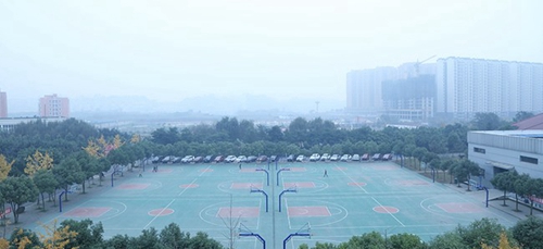 樂(lè)山市計(jì)算機(jī)學(xué)?；@球場(chǎng)