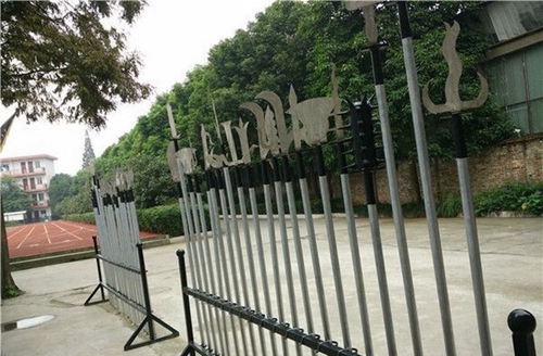 峨眉山文武學(xué)校武術(shù)兵器