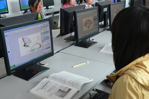 四川省德昌縣職業(yè)高級(jí)中學(xué)（德昌職高）計(jì)算機(jī)專(zhuān)業(yè)平面設(shè)計(jì)實(shí)訓(xùn)室