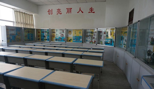 四川省德昌縣職業(yè)高級(jí)中學(xué)（德昌職高）機(jī)械基礎(chǔ)專(zhuān)業(yè)教室