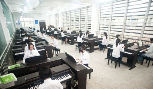 自貢市高級技工學(xué)校(自貢市職業(yè)培訓(xùn)學(xué)院)琴房