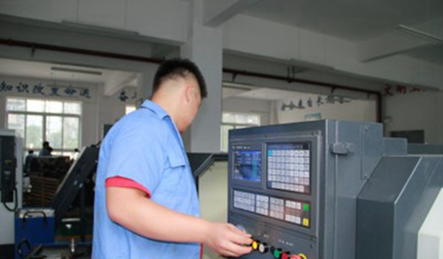 雅安航空工業(yè)聯(lián)合技工學校數(shù)控加工調(diào)式