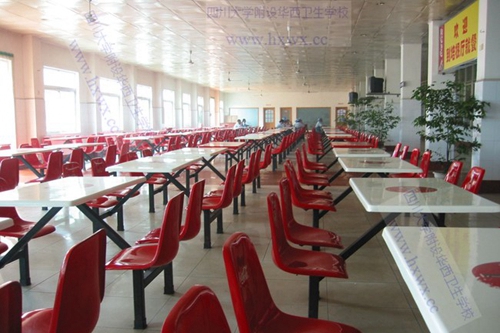 四川大學(xué)附設(shè)華西衛(wèi)生學(xué)校（成都華西衛(wèi)校）食堂一隅