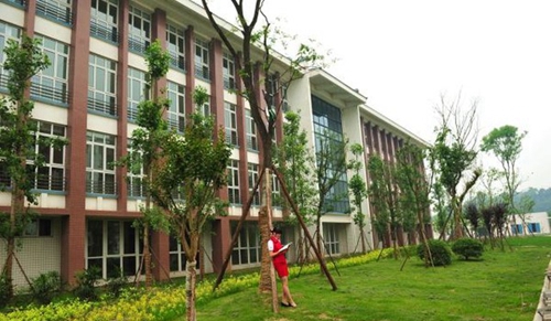 四川省旅游學(xué)校教學(xué)樓