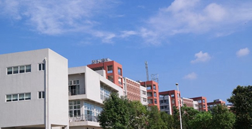 成都市工業(yè)職業(yè)技術(shù)學(xué)校學(xué)生寢室樓