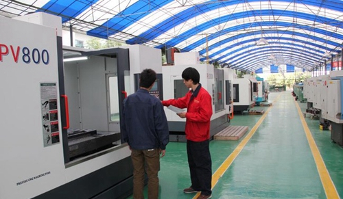 成都汽車職業(yè)技術(shù)學(xué)校（龍泉汽車學(xué)校）數(shù)控實(shí)訓(xùn)室