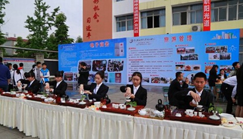 四川省崇州市職業(yè)中專(zhuān)學(xué)校旅游與服務(wù)管理專(zhuān)業(yè)