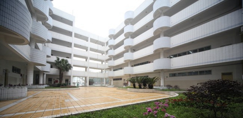 成都市現(xiàn)代制造職業(yè)技術(shù)學(xué)校（新都職業(yè)技術(shù)學(xué)校）教學(xué)大樓