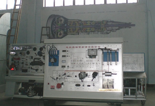 四川省自貢倍樂(lè)職業(yè)學(xué)校汽車(chē)電噴系統(tǒng)實(shí)訓(xùn)
