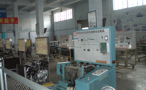 四川省自貢倍樂(lè)職業(yè)學(xué)校豐田A340E自動(dòng)變速器動(dòng)態(tài)教具