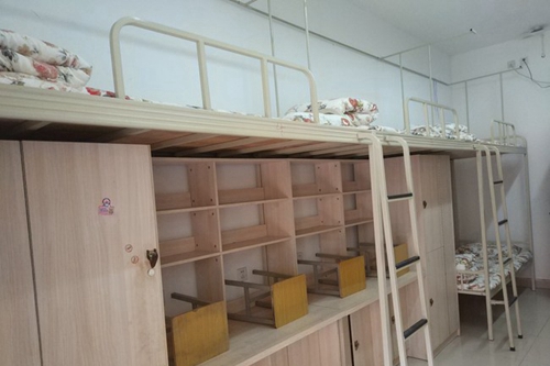 成都五月花學(xué)校（金堂五月花高級(jí)技工學(xué)校）學(xué)生寢室、宿舍內(nèi)部（3）