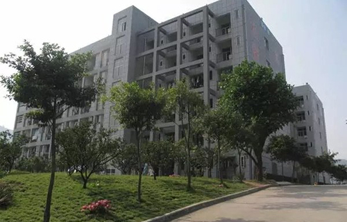 重慶工貿(mào)技師學(xué)院（重慶工貿(mào)高級(jí)技工學(xué)校）學(xué)生寢室、公寓樓