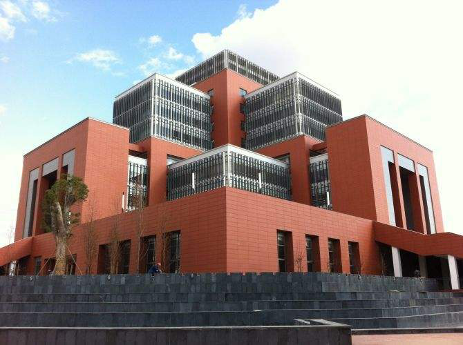 昆明理工大學校園一角