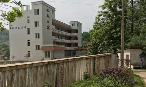自貢市大安職業(yè)技術(shù)學(xué)校(大安職教中心)學(xué)生寢室公寓樓