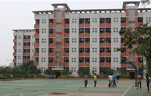 重慶市大足職業(yè)教育中心籃球運(yùn)動(dòng)