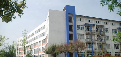 成都指南針職業(yè)技術學校教學樓