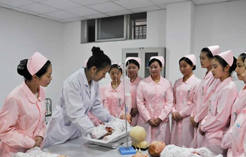 重慶工業(yè)管理職業(yè)學(xué)校護(hù)理實(shí)訓(xùn)
