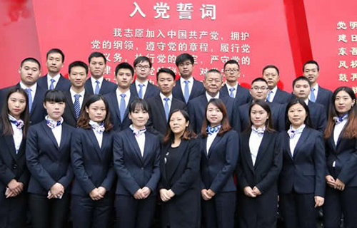 重慶工業(yè)管理職業(yè)學(xué)校專業(yè)教師團(tuán)隊(duì)