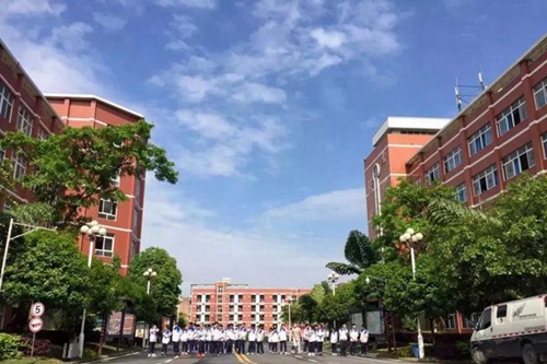 成都市機(jī)械高級(jí)技工學(xué)校校園生活