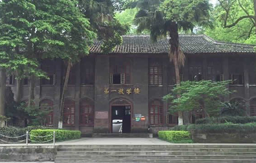 重慶市江津師范進(jìn)修學(xué)校教學(xué)樓環(huán)境