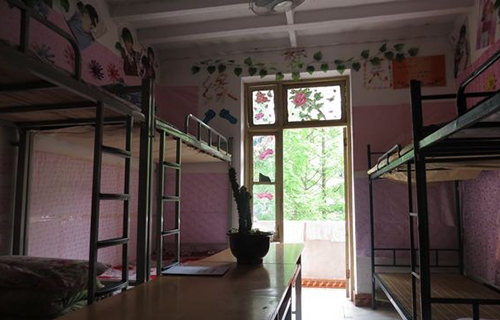 重慶市江津師范進(jìn)修學(xué)校宿舍環(huán)境