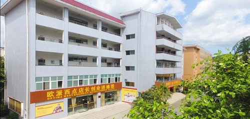 成都新東方烹飪技工學(xué)校實(shí)訓(xùn)樓