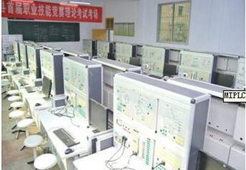 四川省宣漢職業(yè)中專學(xué)校MIPLC-I型系列可編程控制器實訓(xùn)