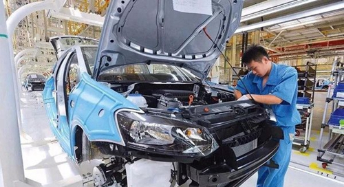 渠縣職業(yè)中專學(xué)校汽車運(yùn)用與維修2