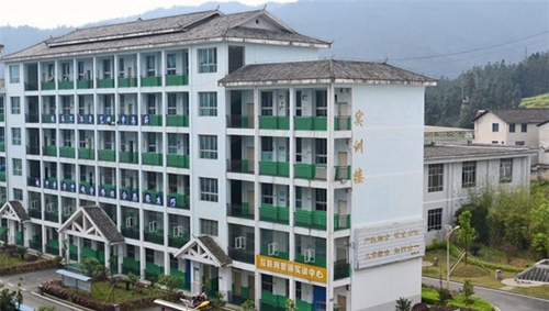 黎平縣中等職業(yè)學(xué)校 實訓(xùn)大樓