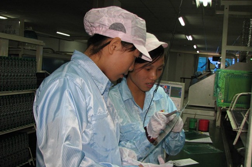 資中縣職業(yè)技術(shù)學(xué)校電子專業(yè)實訓(xùn)課