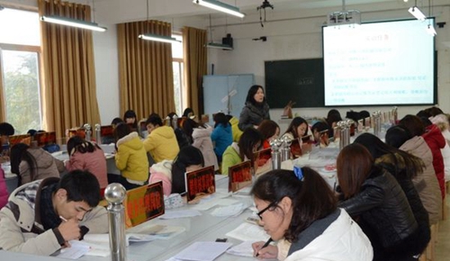 德陽中藝科技職業(yè)學(xué)校專業(yè)實訓(xùn)課2