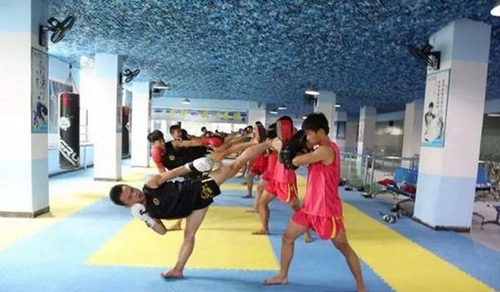 廣安市康泉文化武術(shù)學(xué)校散打